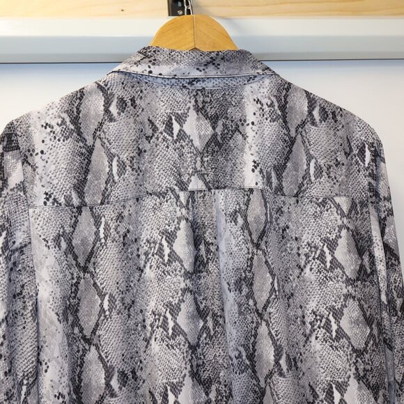 New York & Company Button Front Back Yoke, Cuffs Sz XL Chic Snake Print Blouse - Picture 14 of 14